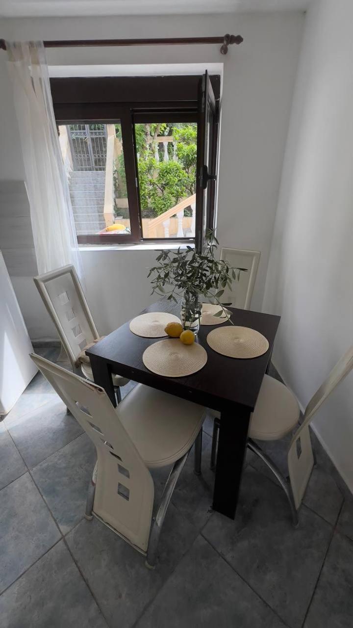 Krasići Apartments Arina מראה חיצוני תמונה