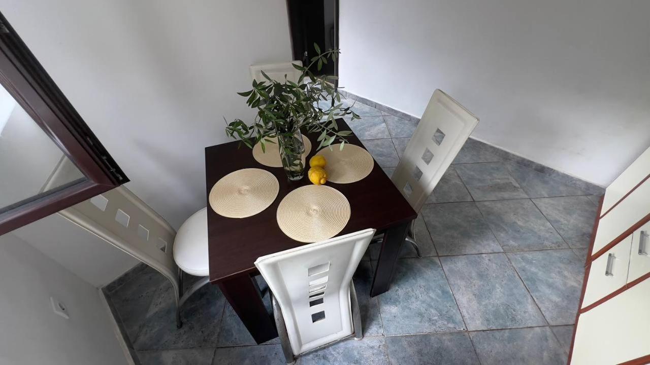 Krasići Apartments Arina מראה חיצוני תמונה